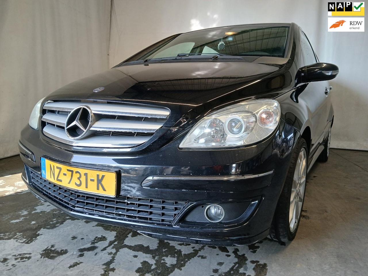 Mercedes-Benz B-klasse - 200 - Airco - Navi - Trekhaak - Schade - AutoWereld.nl