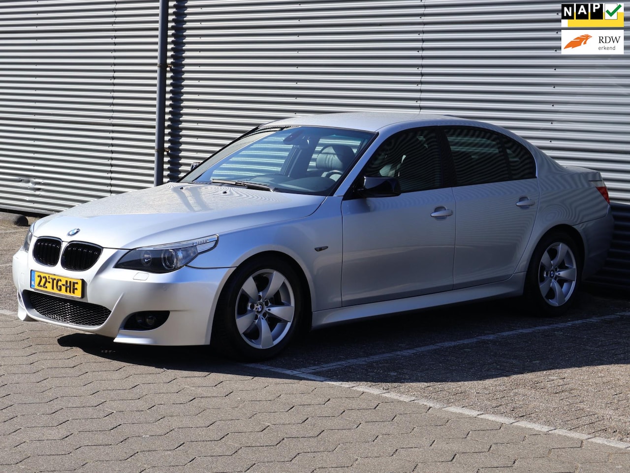 BMW 5-serie - 525i High Executive|Nav|Cruise|Climate|Leder|PDC|Keyless|Nwe. APK - AutoWereld.nl