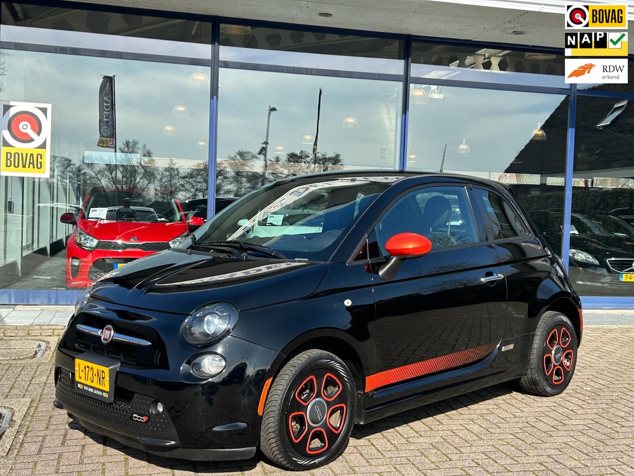 Fiat 500e - 24kwh 48D-KM! Aut. Leer App-Connect Clima Park.Sens LM-Velgen - AutoWereld.nl