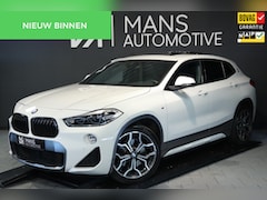 BMW X2 - XDrive20i M Sport / PANODAK / KEYLESS / ALCANTARA / STUUR+STOELVERW / 19''