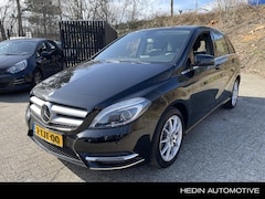 Mercedes-Benz B-klasse - 180 Ambition | Trekhaak | Navigatie | Cruise Control | Parkeersensoren V+A | LMV 17 Inch