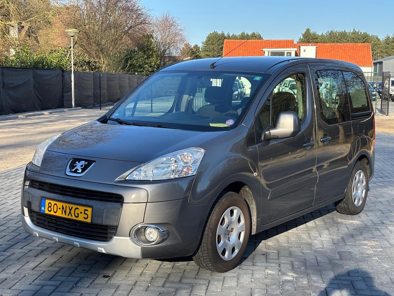 Peugeot Partner Tepee - 1.6 VTi XT Style/Airco/Cruise/PDC/NAP/Trekhaak - AutoWereld.nl