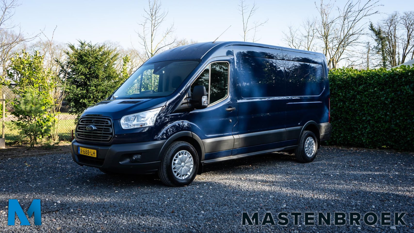 Ford Transit - 350 2.2 TDCI L3H2 Ambiente | Airco | Cruise controle | Camera | Trekhaak - AutoWereld.nl