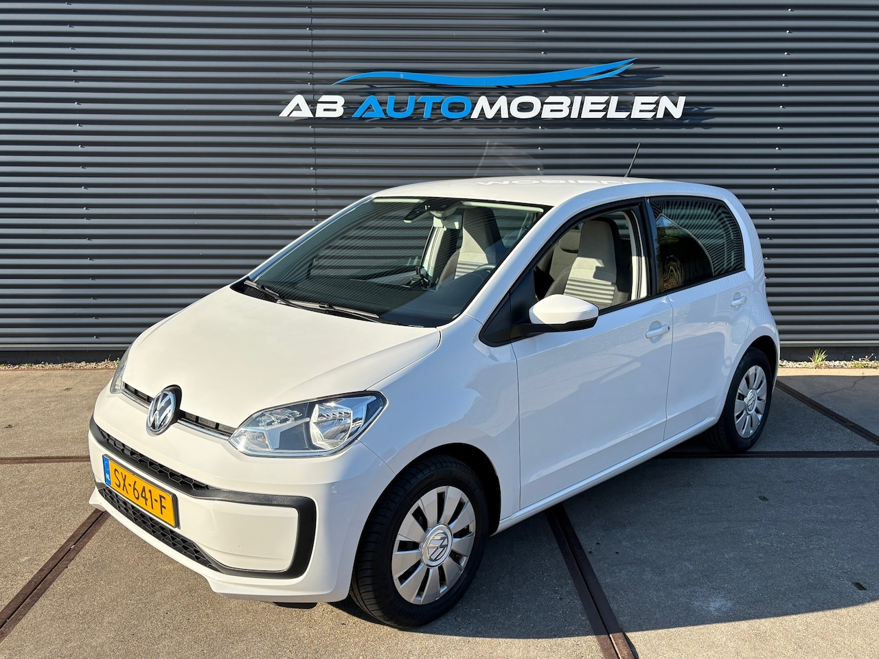 Volkswagen Up! - 1.0 BMT move up! 5 DEURS/ BLUETOOTH/ LED VERL - AutoWereld.nl