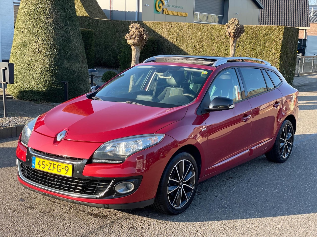 Renault Mégane Estate - 1.5 dCi Bose 2012 Pano/Navi/Clima/Lmv - AutoWereld.nl