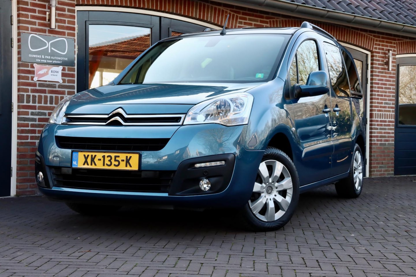 Citroën Berlingo - 1.2 PureTech XTR | PANORAMA | NAVIGATIE | CAMERA | CRUISE - AutoWereld.nl