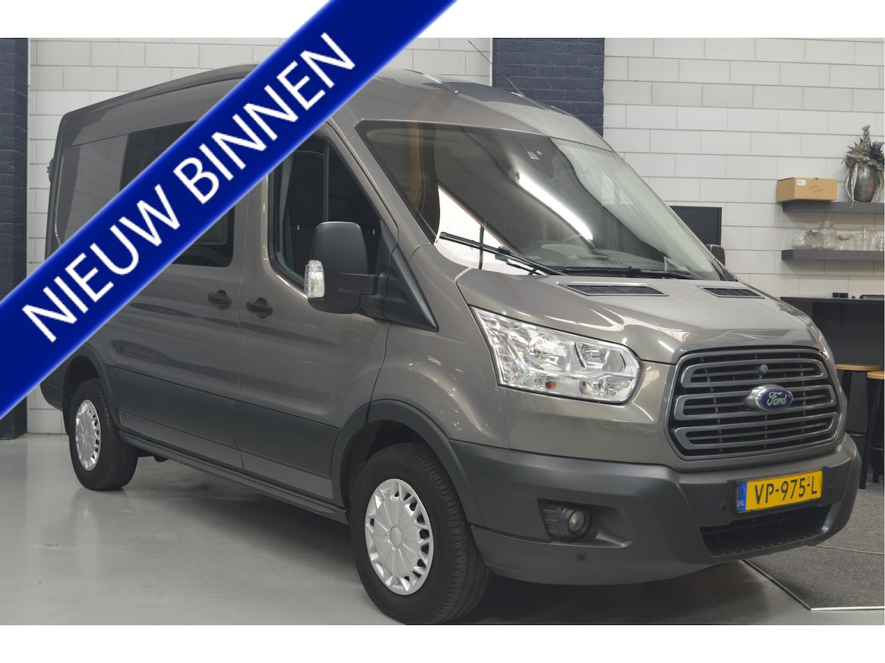 Ford Transit - 330 2.2 TDCI L2H2 Trend // AIRCO // CRUISE // PDC // TREKHAAK // GEEN BPM !! - AutoWereld.nl