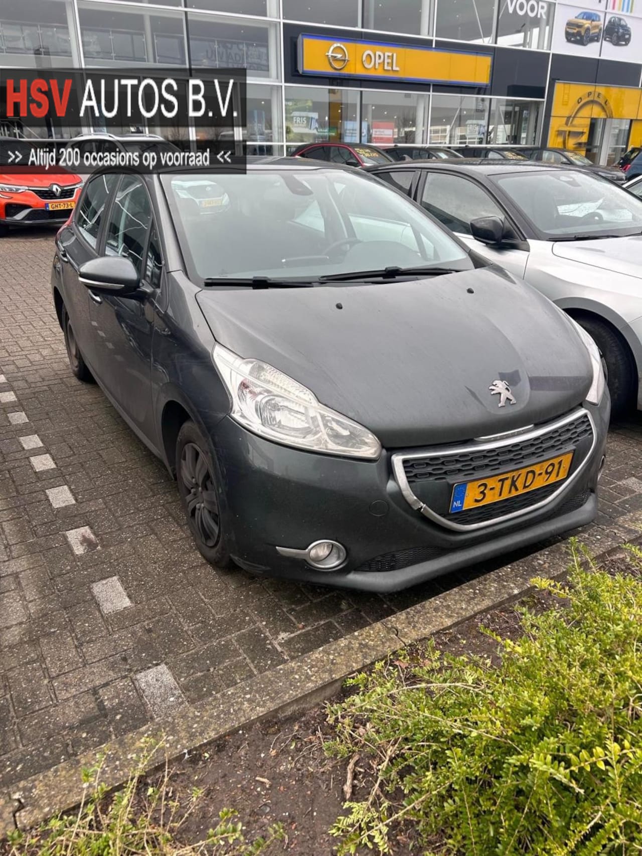 Peugeot 208 - 1.2 VTi Envy airco navi LM 4-deurs - AutoWereld.nl