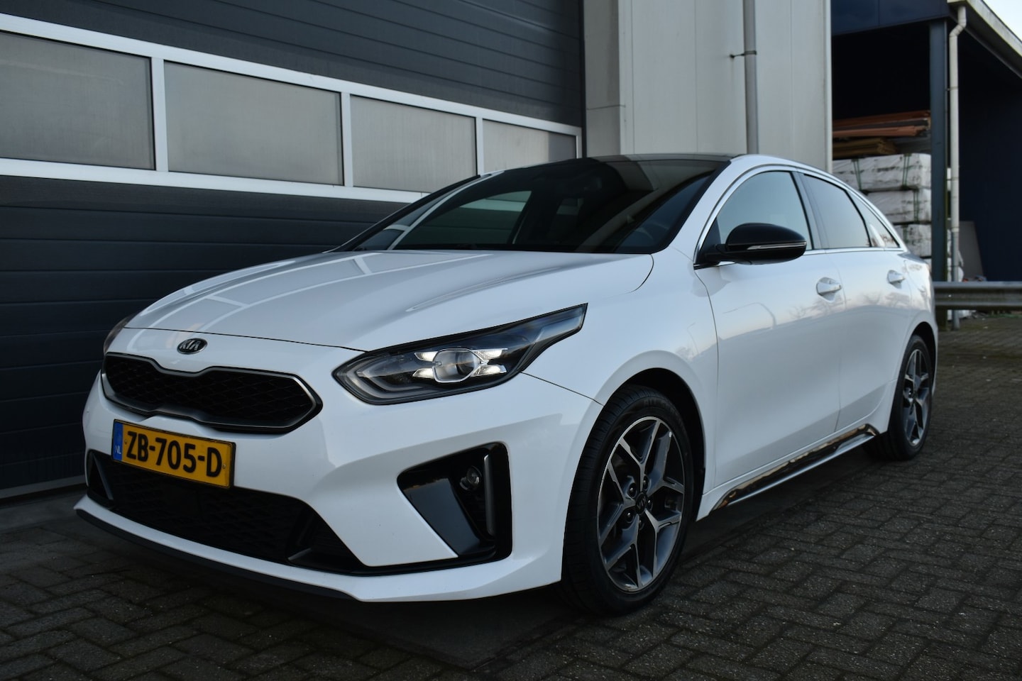 Kia Pro cee'd - 1.0 T-GDi GT-Line 1.0 T-GDI GT-Line - AutoWereld.nl