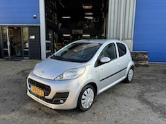 Peugeot 107 - 1.0 Urban Light Accent