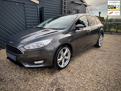 Ford Focus - 125pk Titanium CLIMA| CARPLAY | CRUISE CONTROL | STOELVERW | STUUR VERWARMING | PDC | LAGE