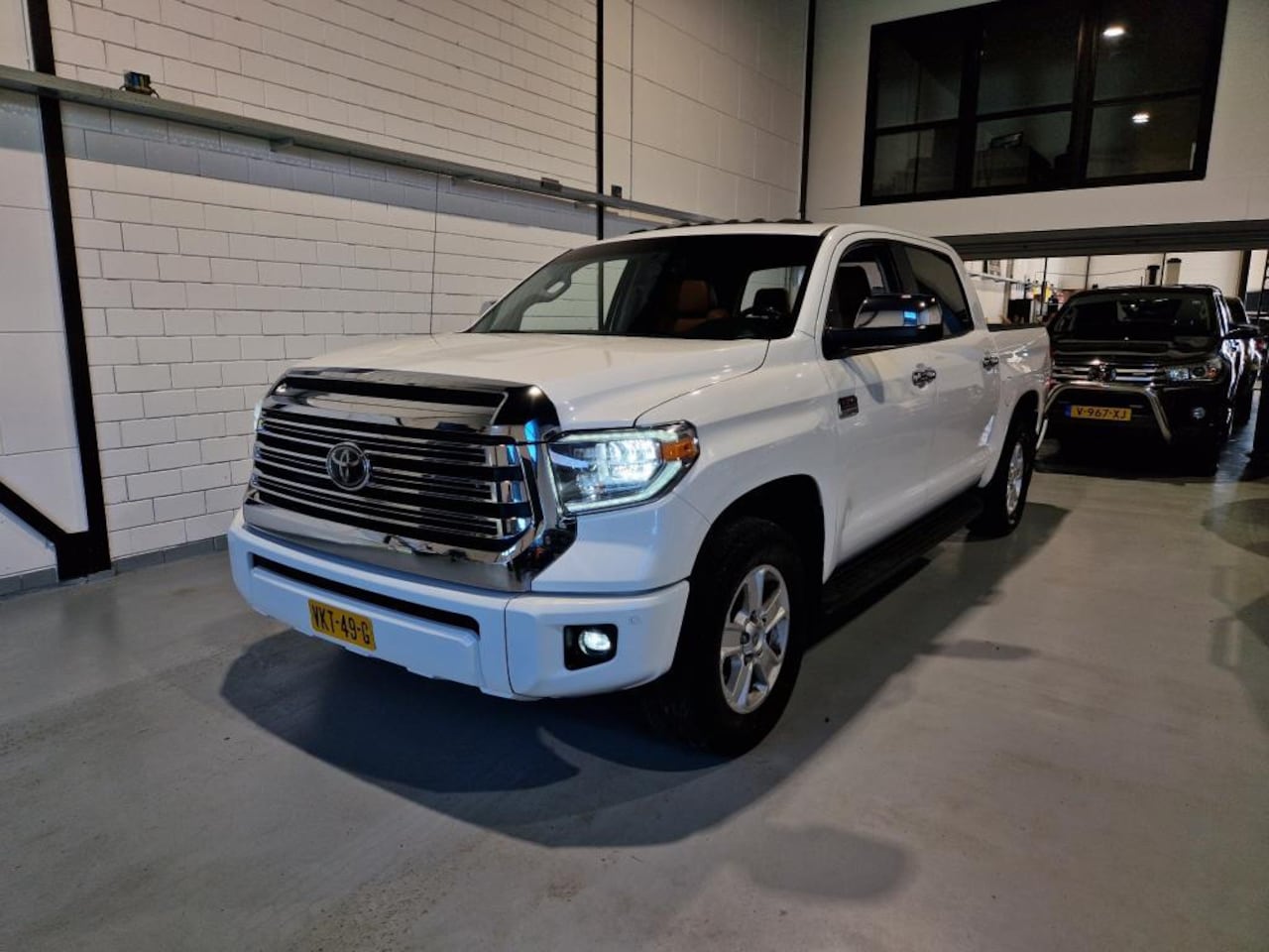 Toyota Tundra - 5.7 V8 Double Cab 1794 EDITION 4X4 Xenon Leder - AutoWereld.nl