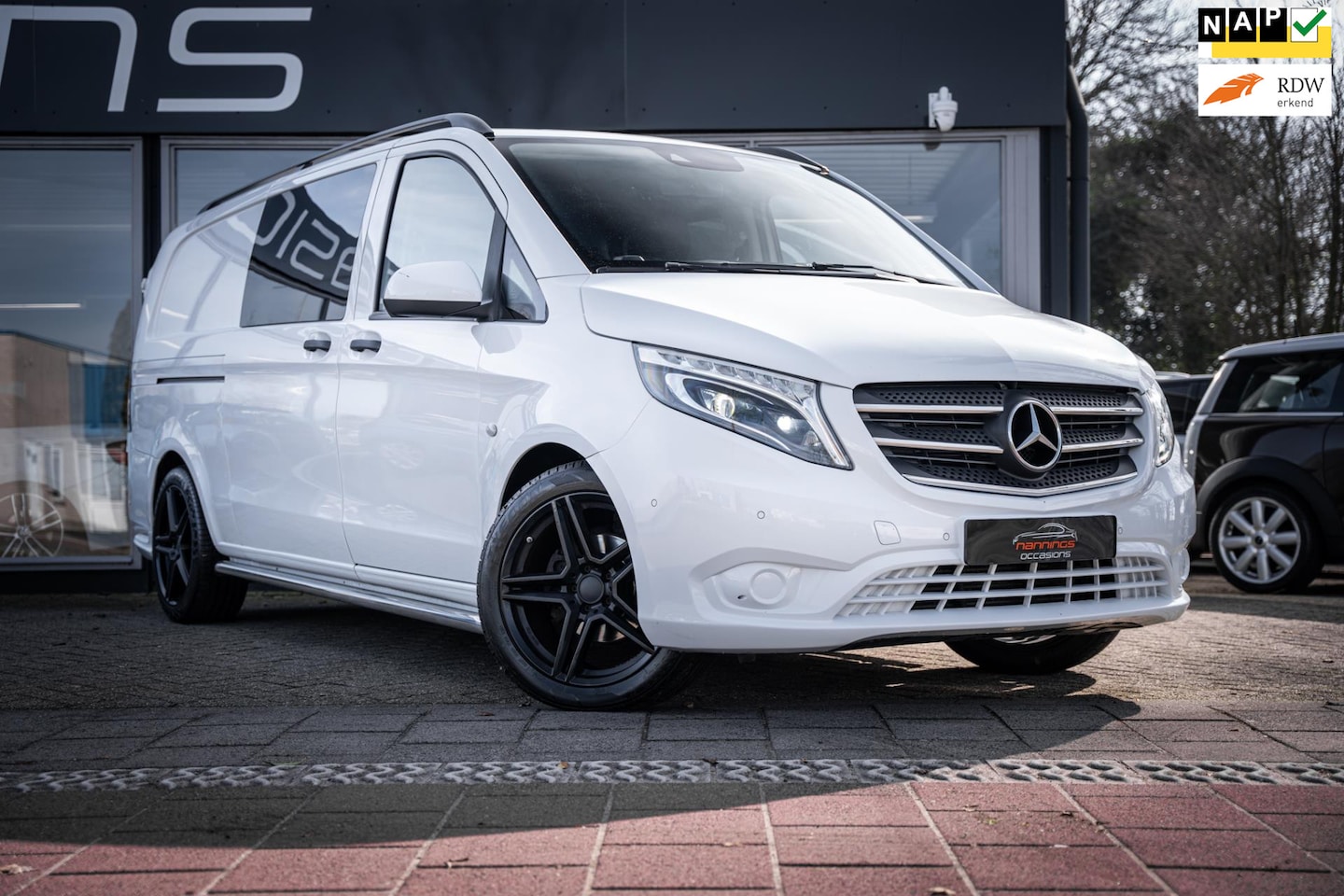 Mercedes-Benz Vito - 114 CDI Extra Lang|Org NL|Led|DC|Automaat|Navi|Trekhaak|19" LMV|PDC|Cruise|Camera - AutoWereld.nl