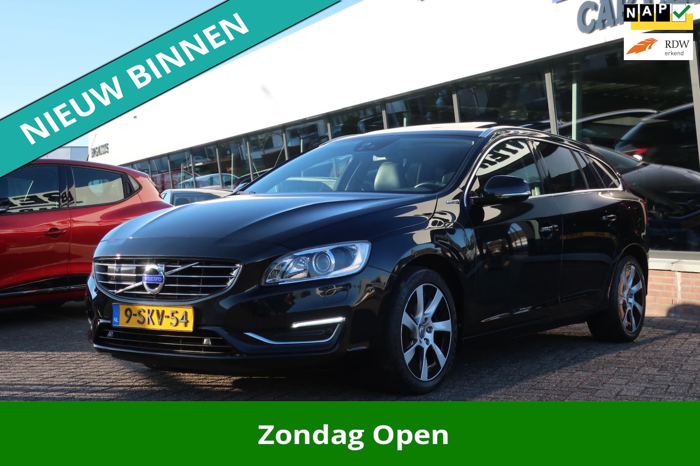 Volvo V60 - 2.4 D6 AWD Plug-In Hybrid Summum LED_ADAP-CRUIS_BLIZ_PDC V+A_LMV. - AutoWereld.nl