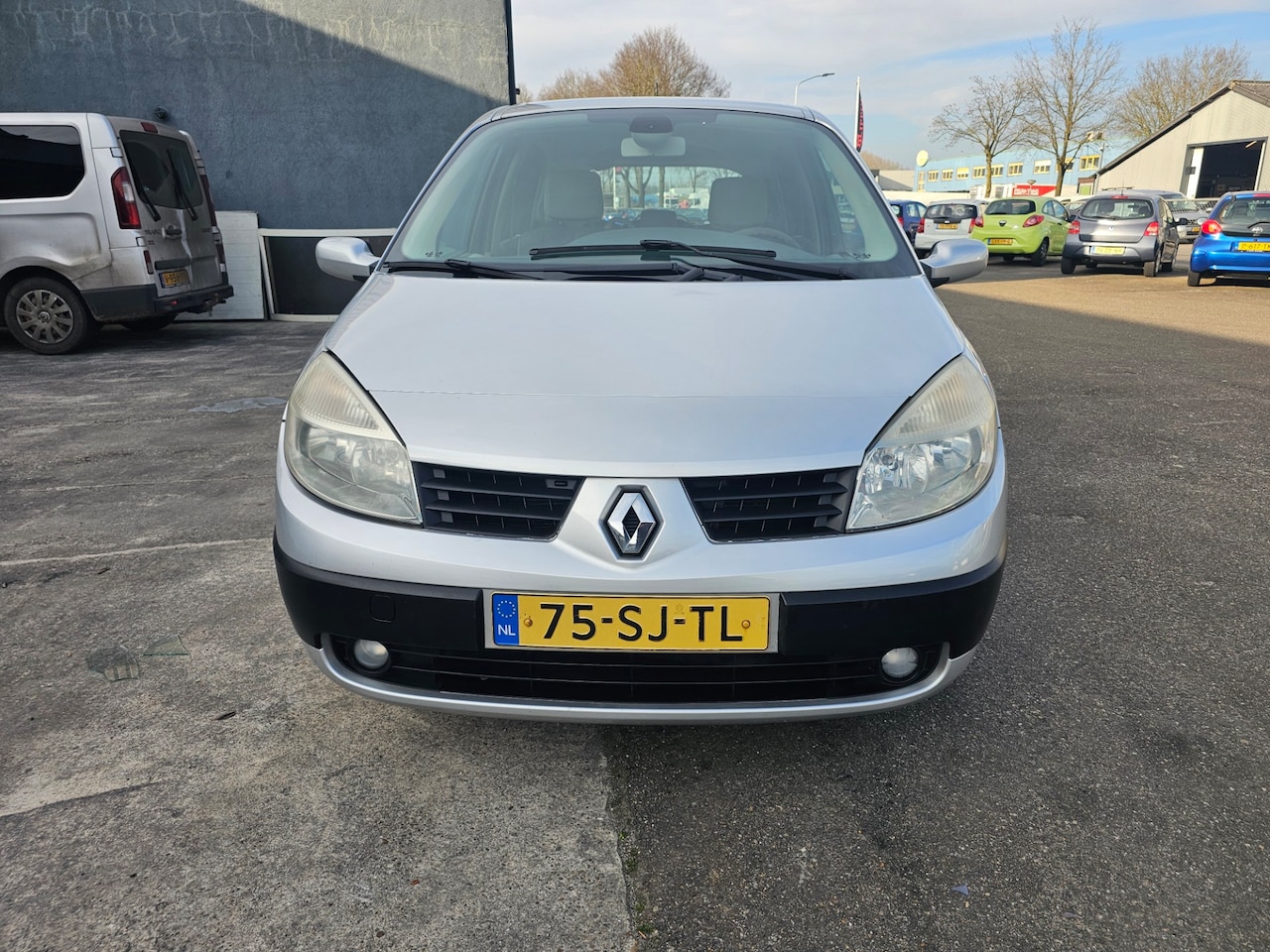 Renault Scénic - 1.6-16V Expression Comfort 1.6-16V Expression Comfort - AutoWereld.nl