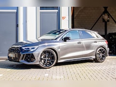 Audi RS3 - Sportback 2.5 TFSI QUATTRO KERAMISCH | PANO | MEMORY | HEAD-UP | BOMVOLL