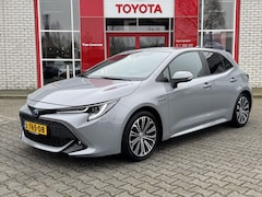 Toyota Corolla - 2.0 HYBRID 184PK EXECUTIVE STOEL/STUURVERW BLIND-SPOT AFN-TREKHAAK PARK-SENSOREN NAVI APPL