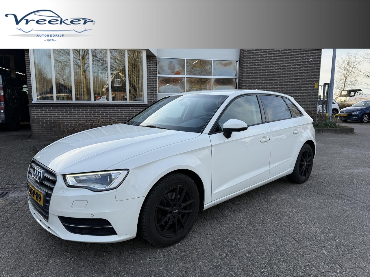 Audi A3 Sportback - 1.4 TFSI Automaat Pro Line plus - AutoWereld.nl