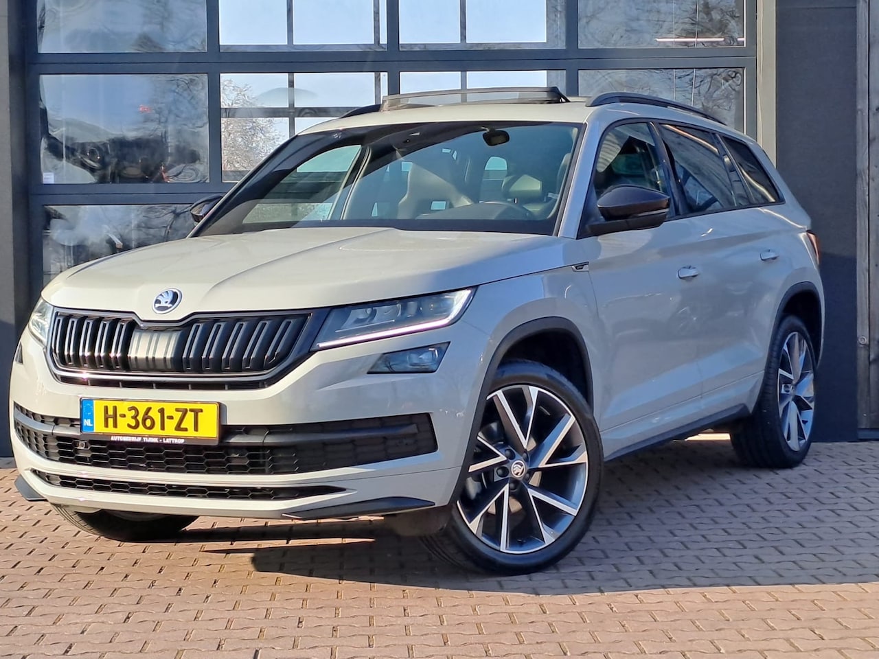 Skoda Kodiaq - 1.5 TSI Sportline Business | ACC | PANO | LED | Trekhaak | Virtual | Lane Assist | Stoelve - AutoWereld.nl