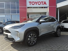 Toyota Yaris Cross - 1.5 HYBRID DYNAMIC STOELVERW PARK-SENSOREN KEYLESS 17"LM-VELGEN CAMERA