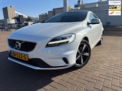 Volvo V40 - 1.5 T3 Polar+ Sport R Design Pano Standkachel Harman/Kardon