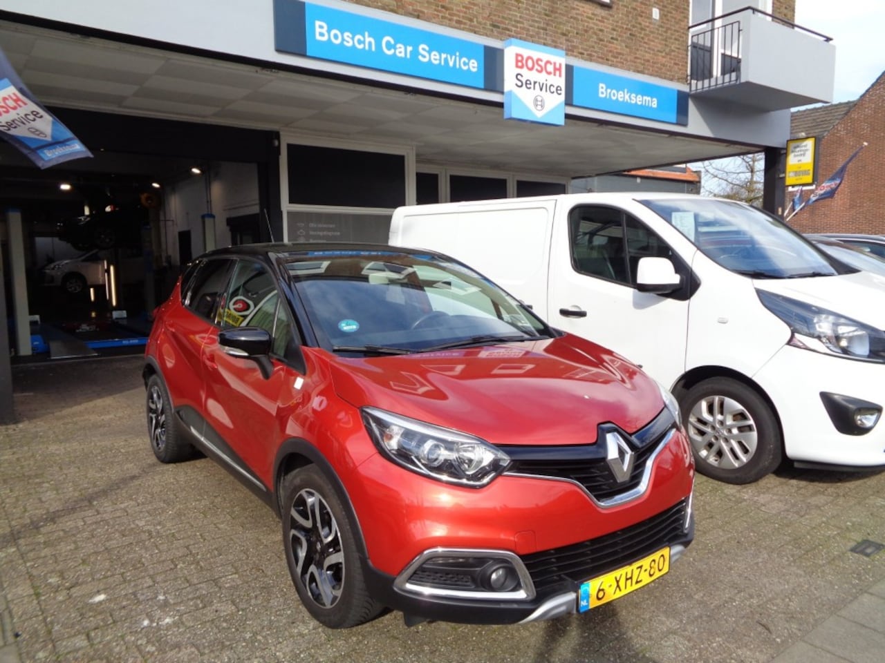 Renault Captur - 1.2 TCe Helly Hansen 1.2 TCE HELLY HANSEN - AutoWereld.nl