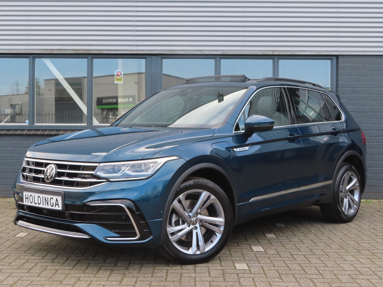 Volkswagen Tiguan - 1.4 TSI eHybrid R-Line Business | pano dak | rondomzicht camera - AutoWereld.nl