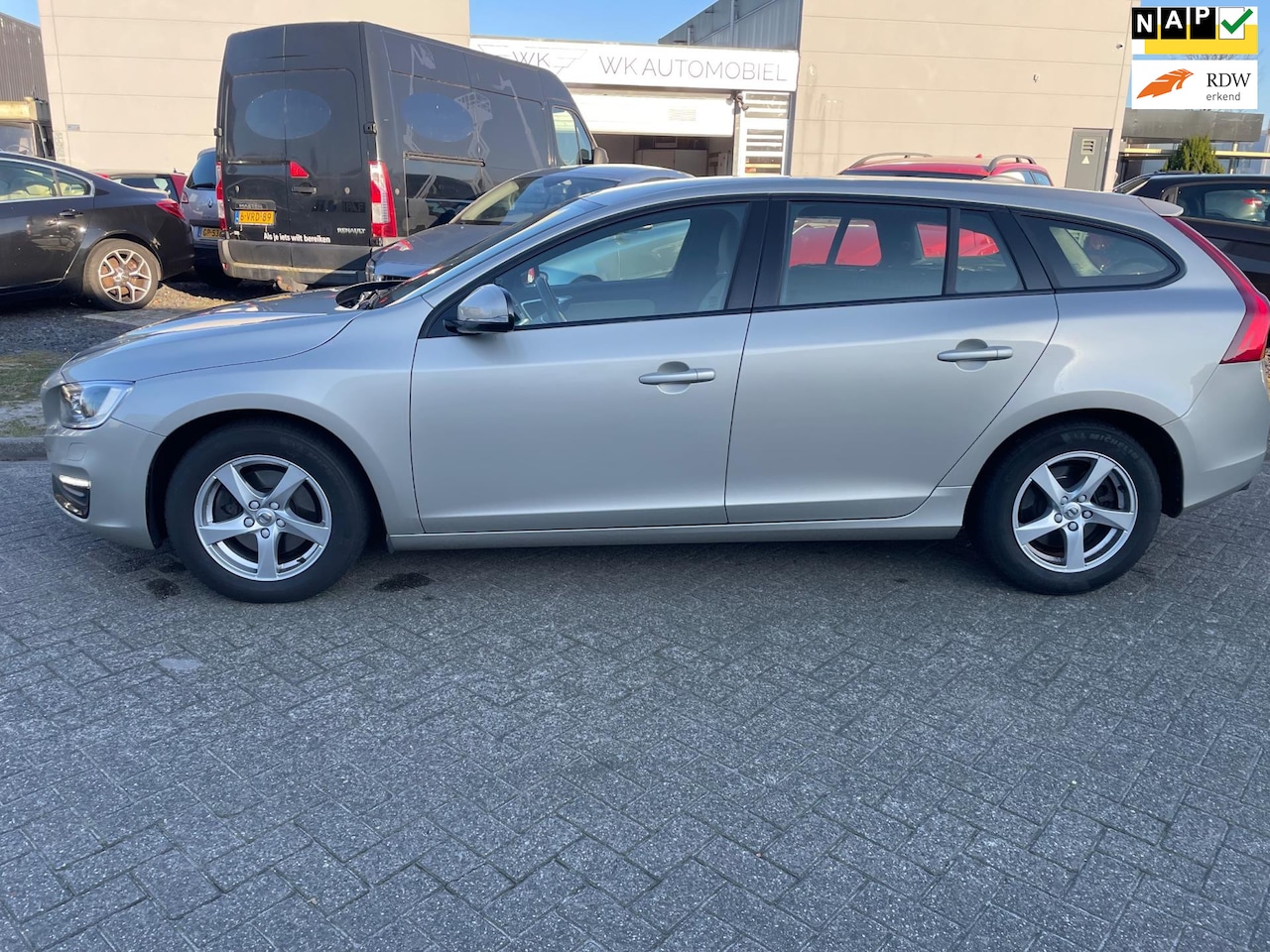 Volvo V60 - 2.0 D3 Polar+ Dynamic prijs NL €8900 - AutoWereld.nl