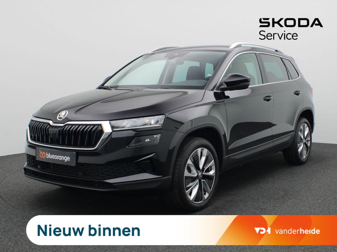 Skoda Karoq - 1.5 TSI ACT Business Edition 150PK DSG full led, adaptive cruise, lane assist, elek. bedie - AutoWereld.nl