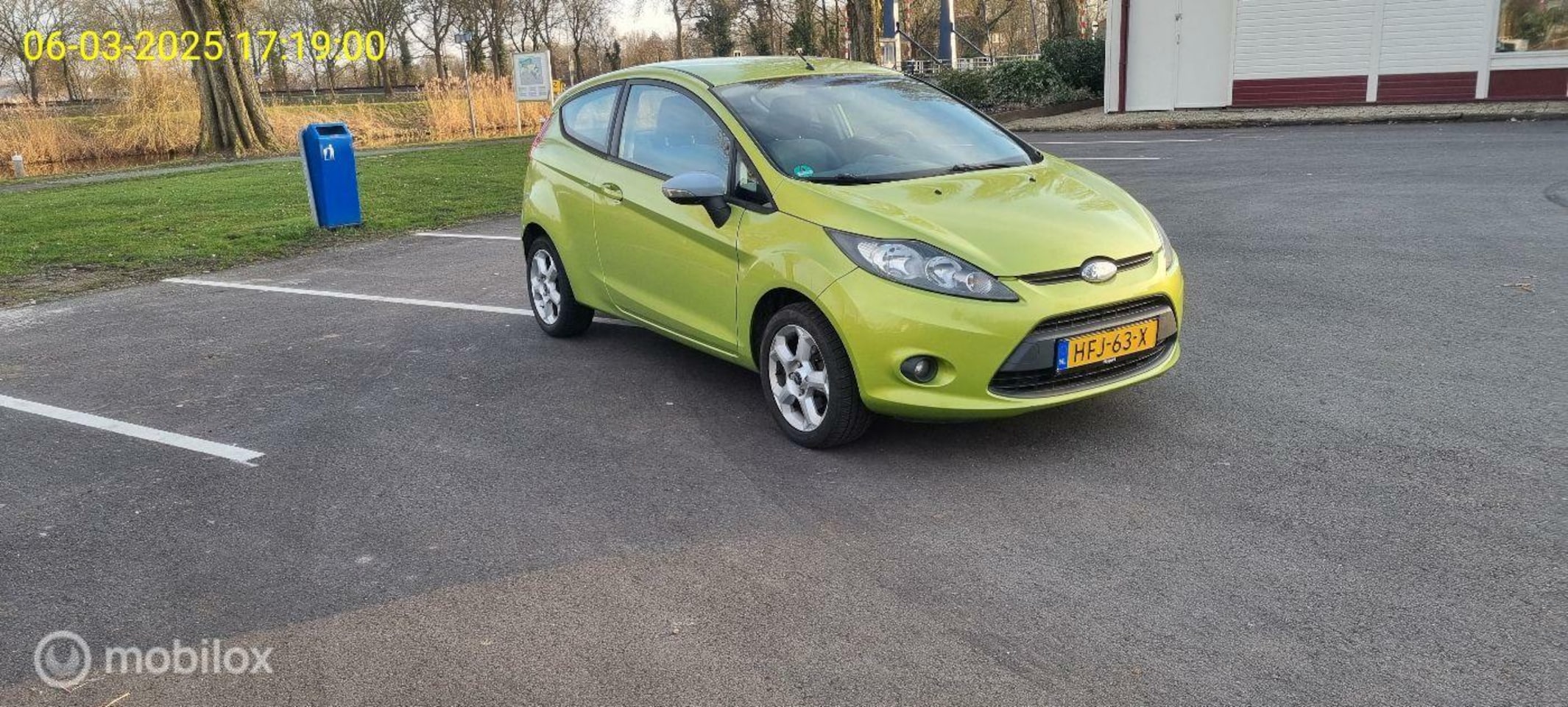 Ford Fiesta - 1.25 Trend airco lm wielen radio\cd nwe apk!!! - AutoWereld.nl