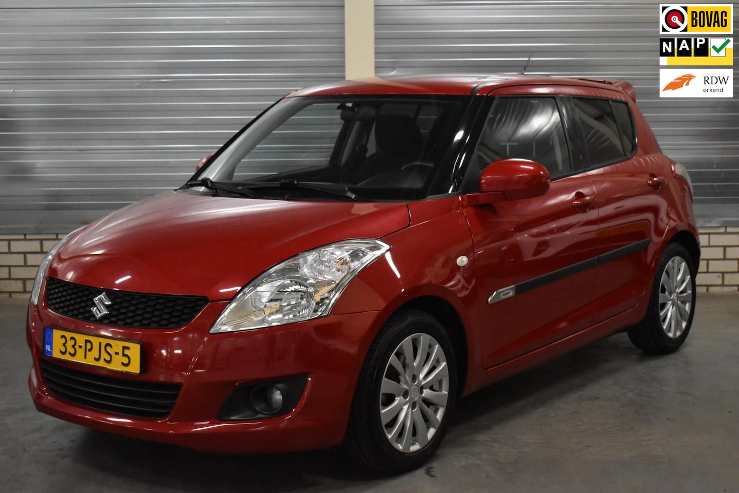 Suzuki Swift - 1.2 Exclusive EASSS + Climate Control|Cruise Control|Bluetooth|Stoelverwarming| - AutoWereld.nl