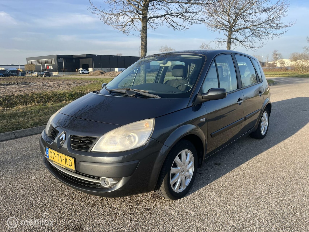 Renault Scénic - 1.6-16V Dynamique PANO / CLIMA / NAP / APK - AutoWereld.nl