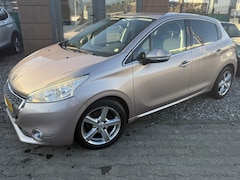 Peugeot 208 - 1.4 VTi Allure