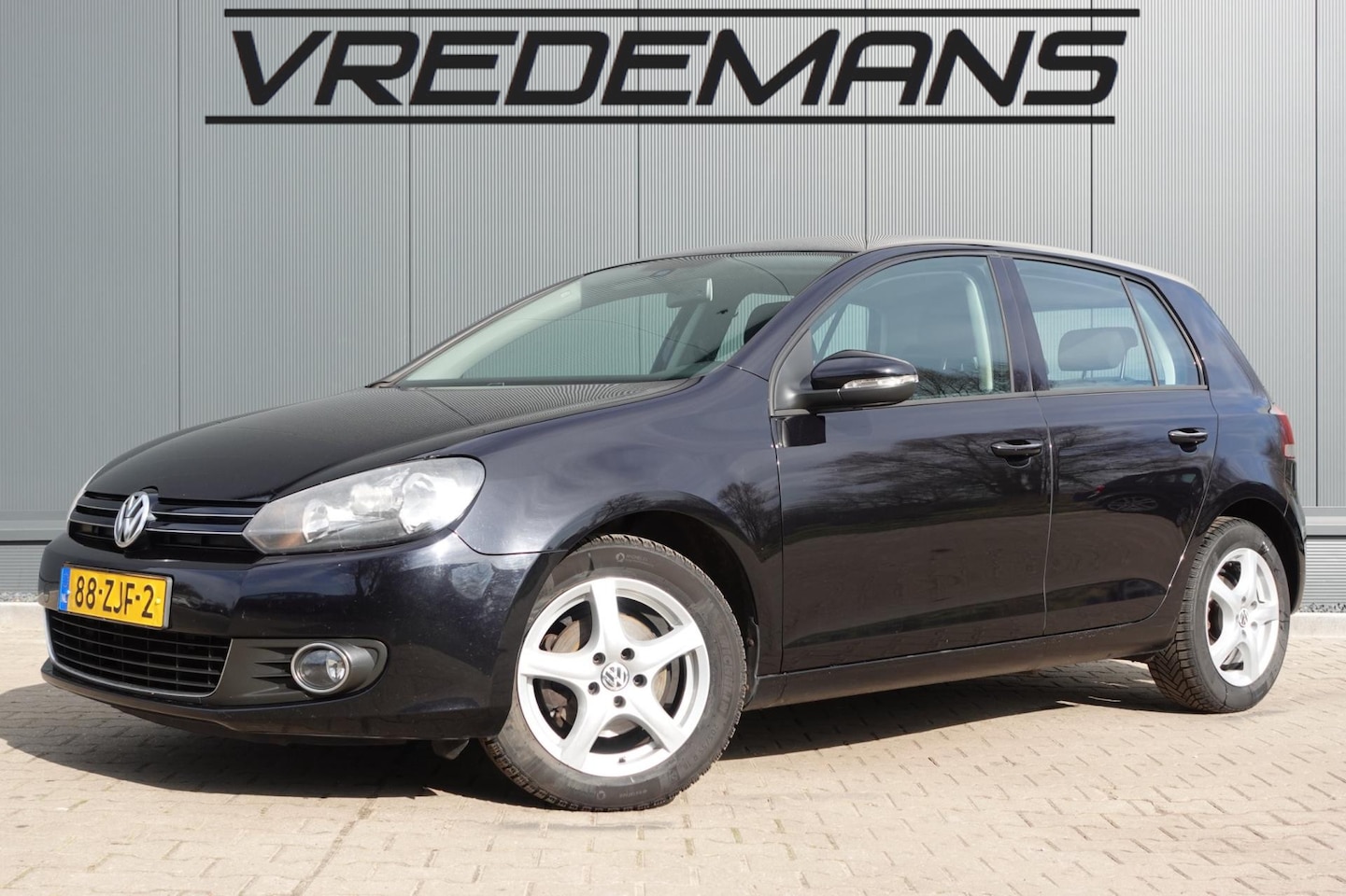 Volkswagen Golf - 1.6 TDI Highline BlueMotion 1.6 TDI Highline BlueMotion - AutoWereld.nl