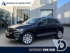 Volkswagen T-Roc - 1.5 TSI Sport | Navi/Automaat/Stuur+Stoelverwarming/17"/Adapt.Cruise/Clima/Apple CarPlay-A