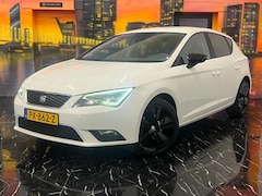 Seat Leon - 1.2 TSI Style Business Stoelverwarming|Park.Sensor