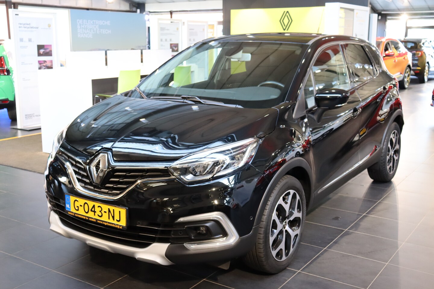 Renault Captur - TCe 90pk Intens + Park Assist - AutoWereld.nl