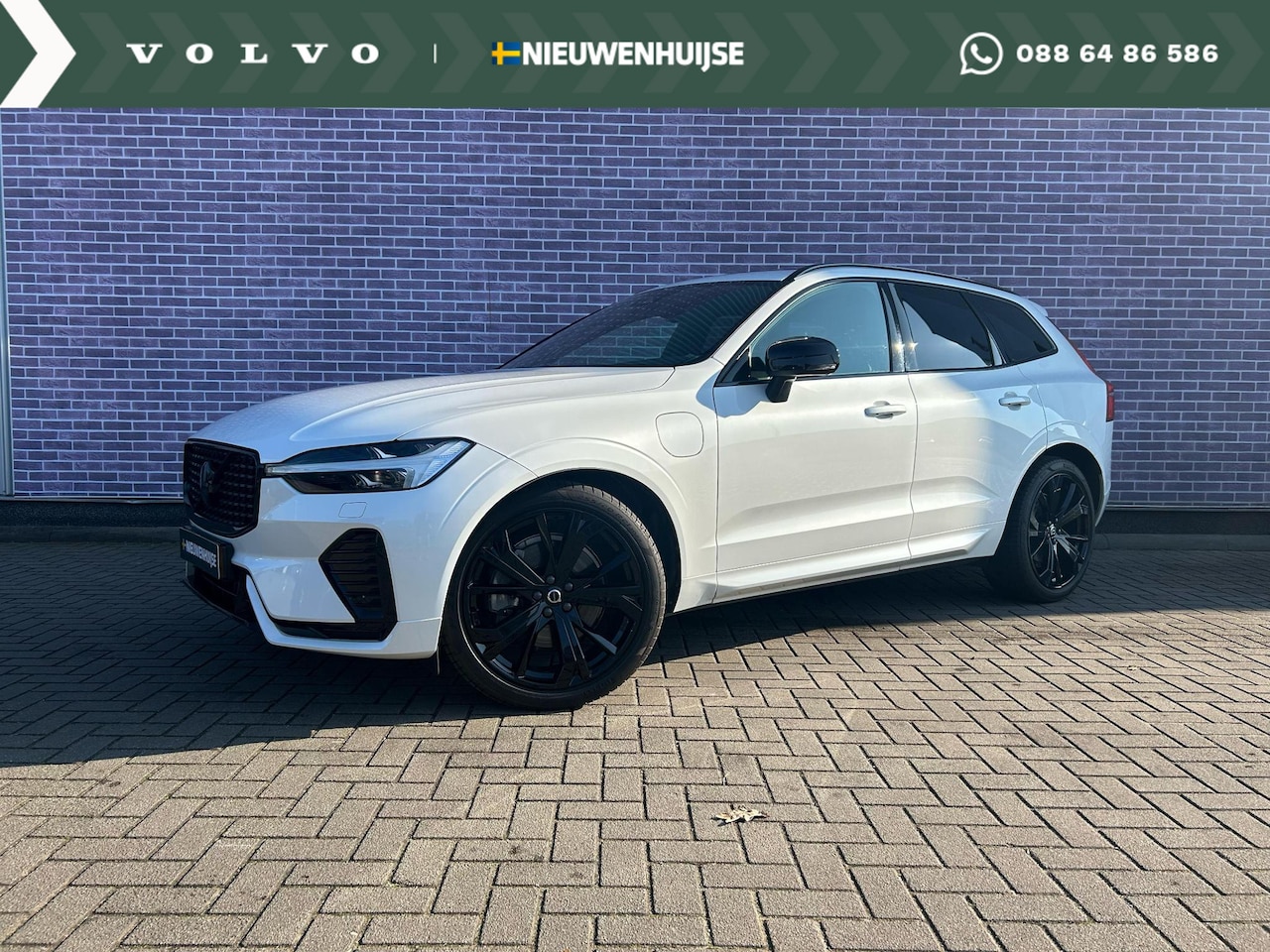 Volvo XC60 - Recharge T6 AWD Ultimate Dark | Luchtvering | Longe Range | Google | DAB+ radio |  Head-Up - AutoWereld.nl