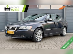 Volvo S40 - 2.0 146pk Edition II | Lage KM Stand NAP | Trekhaak | Leer | Cruise | Zeer Net |