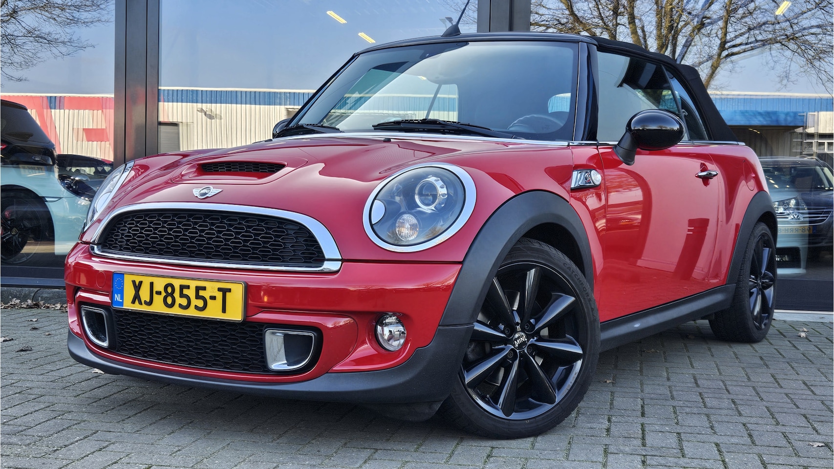 MINI Cabrio - Mini 1.6 Cooper S Chili + XENON + HALF LEER + LM VELGEN + STOELVERW. + KLIMA - AutoWereld.nl