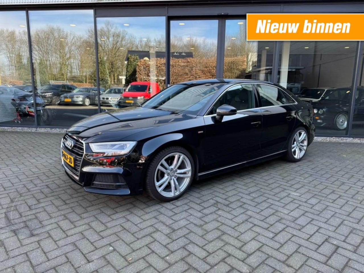 Audi A3 - 35 TFSI 150pk S-Line,LED,Digi Display,Carplay,Half Leer,Stoelver - AutoWereld.nl