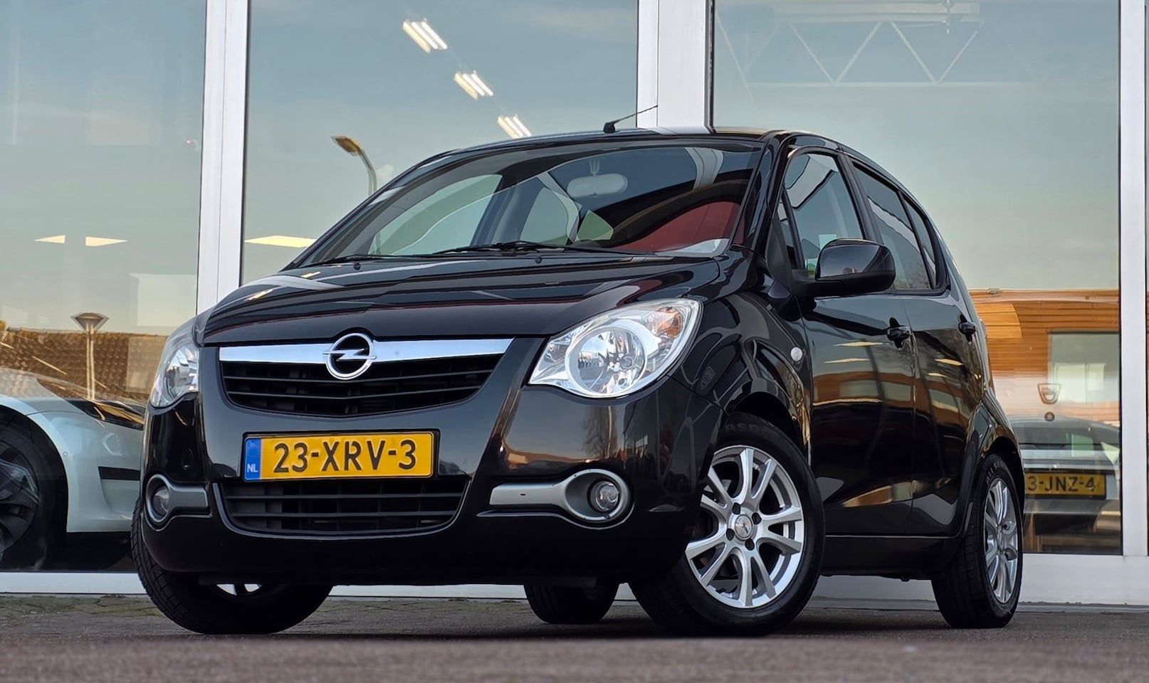 Opel Agila - 1.2i Edition Trekhaak Allseason banden Nieuwe APK Mooi! - AutoWereld.nl