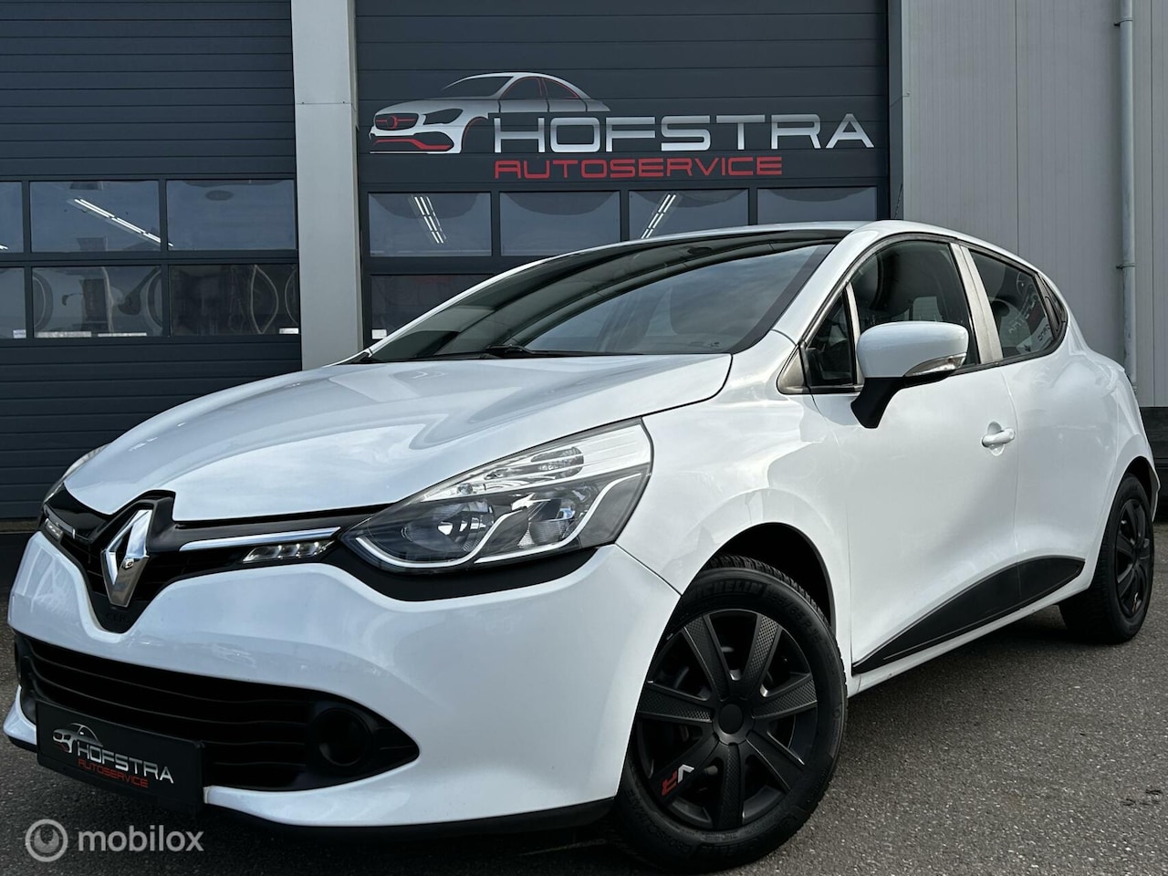 Renault Clio - 0.9 TCe Expression Navi Cruise DAB+ Led Stoer! - AutoWereld.nl