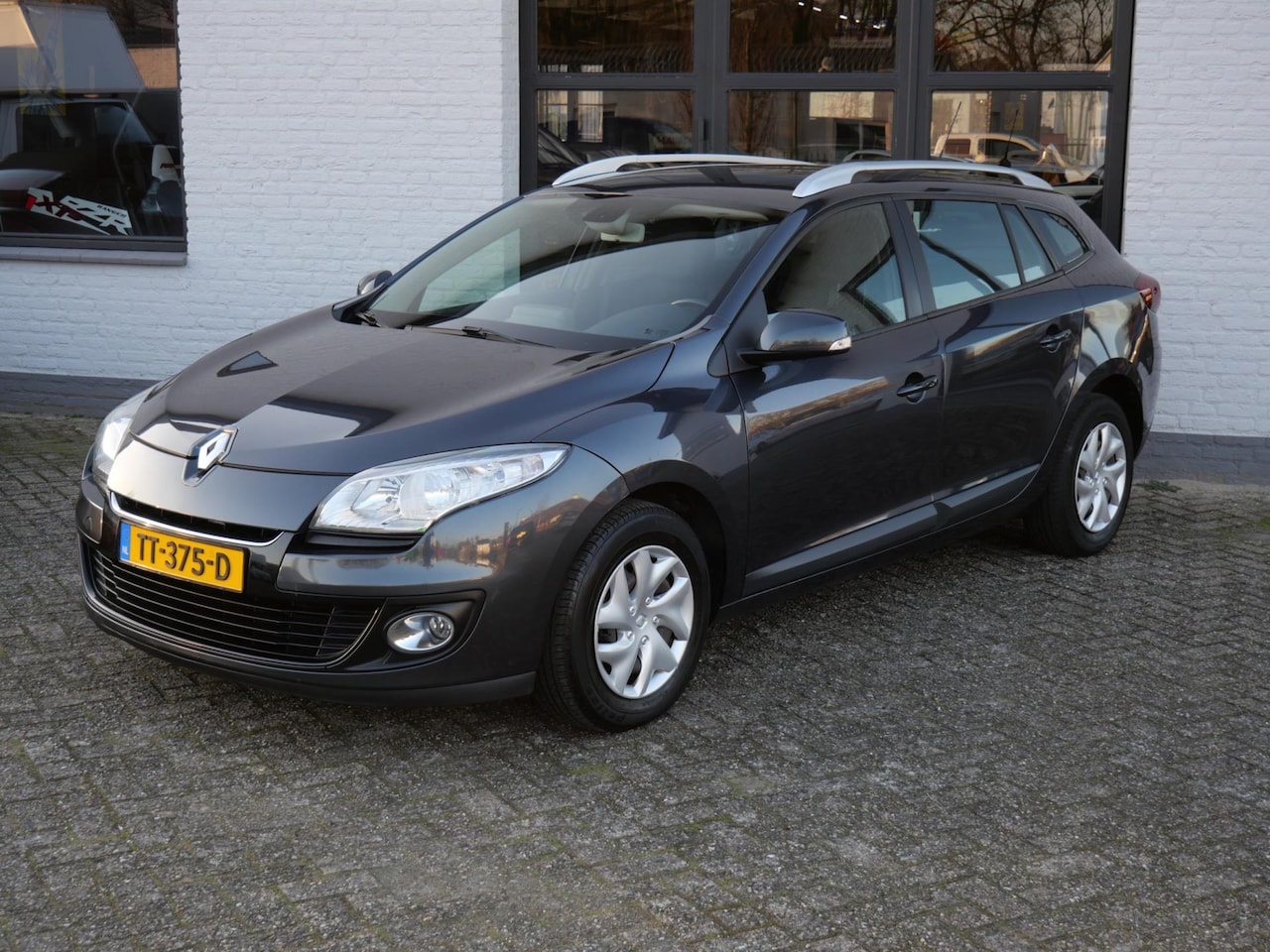 Renault Mégane Estate - 1.5 dCi Expression Ecc Navi Keyless Cruise - AutoWereld.nl