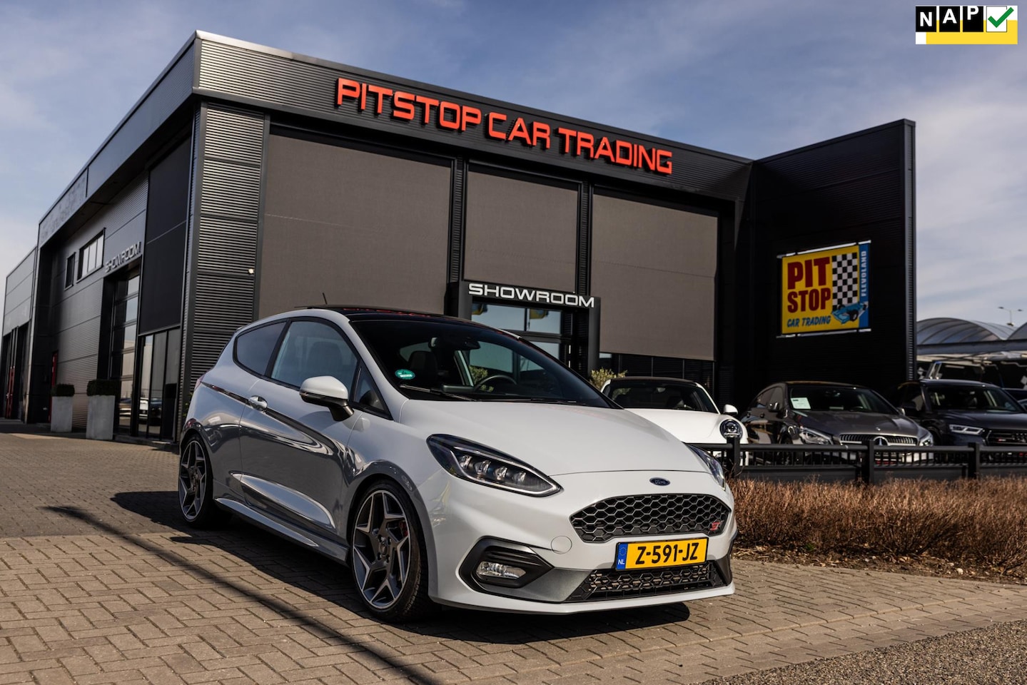 Ford Fiesta - 1.5 EcoBoost ST-3 1.5 EcoBoost ST-3, 200 PK, Pano, Performance, B&O, Dea. Onderhouden! - AutoWereld.nl