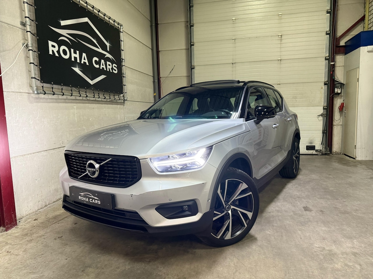 Volvo XC40 - 2.0 T4 R-Design 2.0 T4 R-Design - AutoWereld.nl