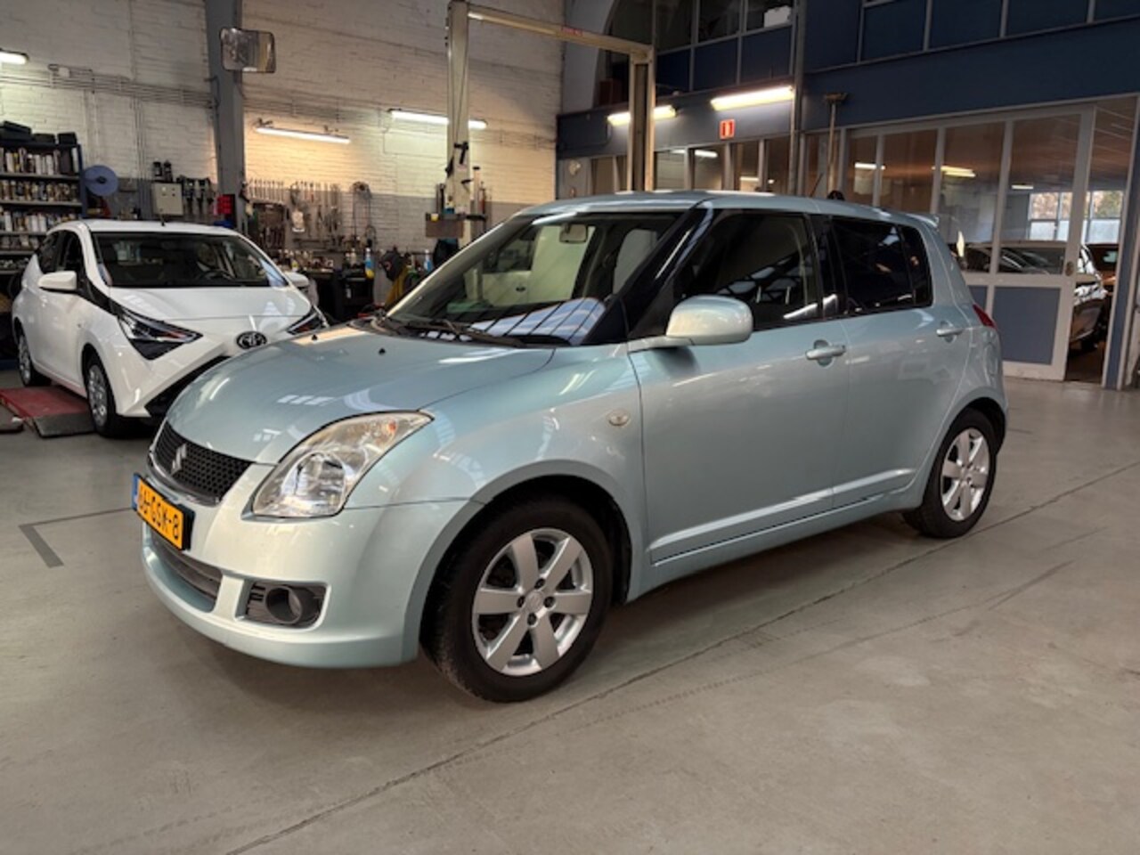 Suzuki Swift - 1.3 5D Shogun - AutoWereld.nl