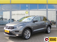 Volkswagen T-Roc - 1.5 TSI Style -150pk- Automaat | LED | Navigatie | Camera | Rijklaarprijs incl. 1 jaar Bov