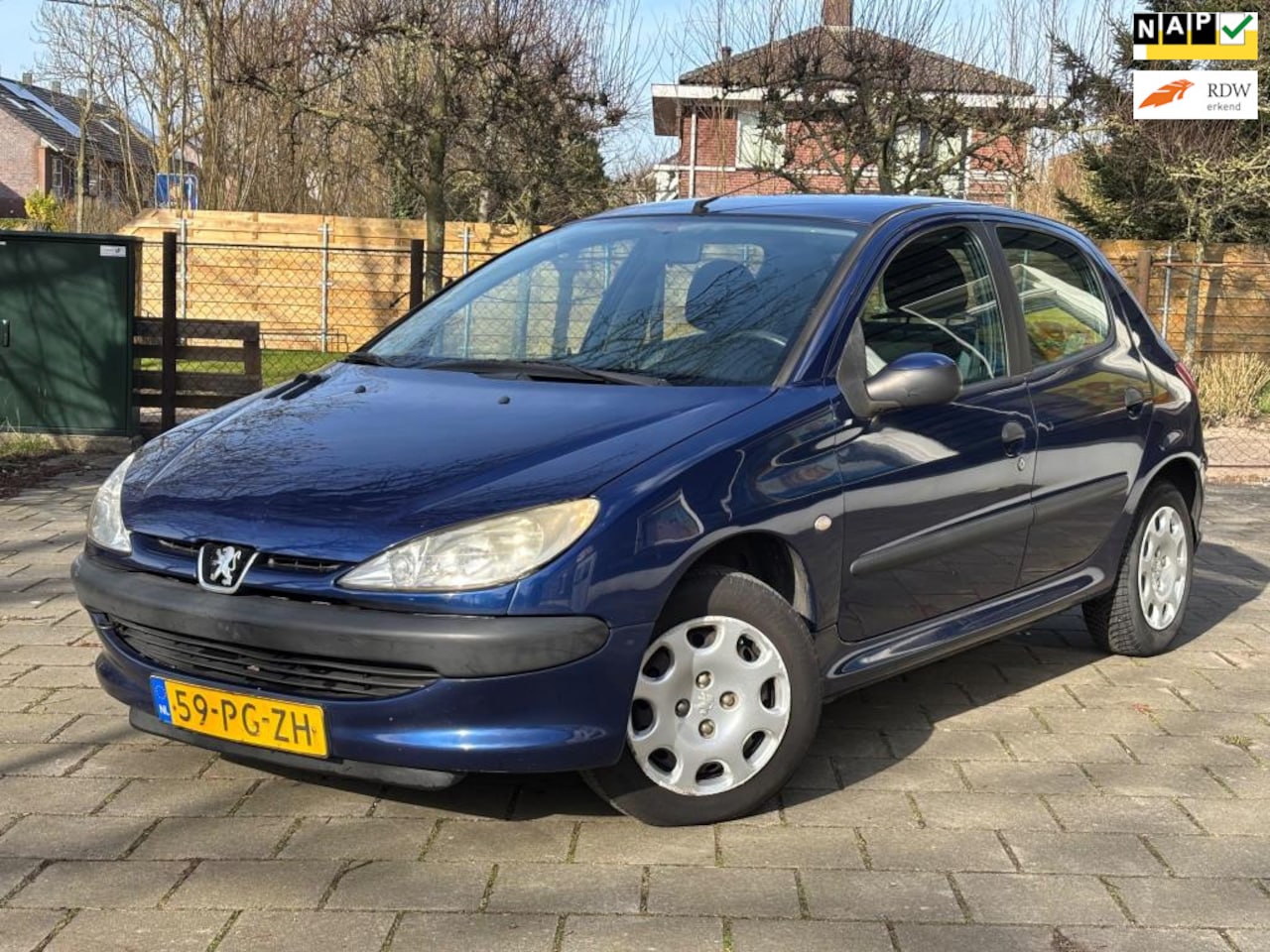 Peugeot 206 - 1.4 Pop' Art | APK tot 11-8-2025 | El. Ramen | Meeneemprijs! - AutoWereld.nl