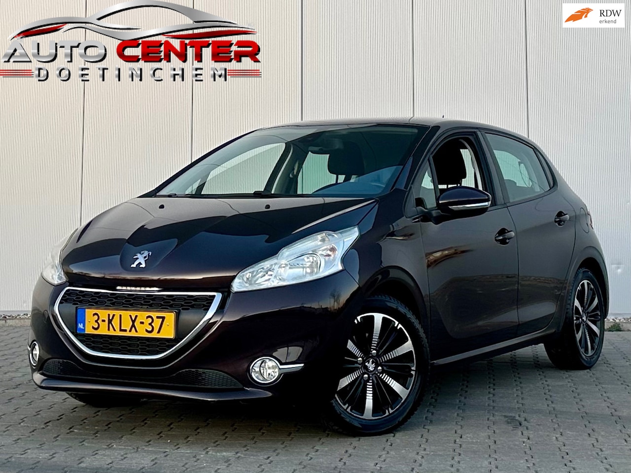 Peugeot 208 - 1.2 VTi Envy Navi|Bt|Airco - AutoWereld.nl